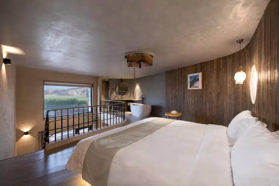 所有房间都朝着东方的牧场