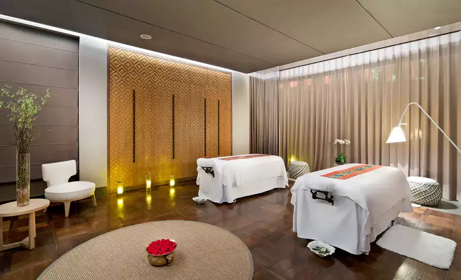 直奔屡获殊荣的 Auriga 水疗中心 直奔屡获殊荣的 Auriga 水疗中心