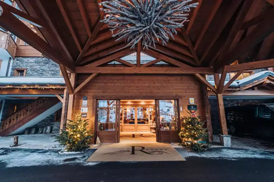 等到雪季,就去这家阿尔卑斯山下的木屋酒店 等到雪季,就去这家阿尔卑斯山下的木屋酒店