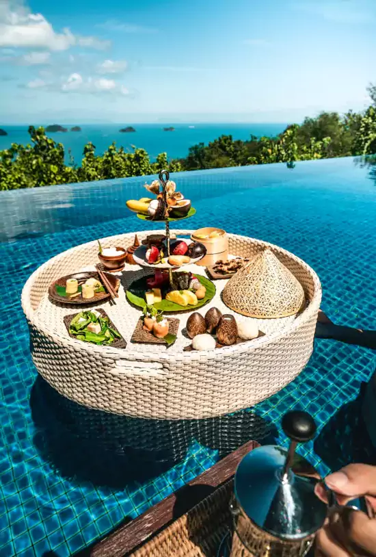 漂浮早餐 漂浮早餐