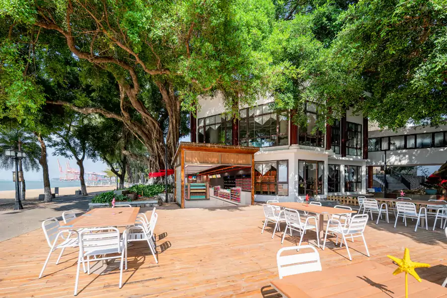 吃饱喝足，不妨开启慢节奏的巷弄漫游