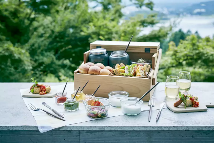 若想解锁更多野趣,还可预约森林野餐、自制披萨或山林觅食活动 若想解锁更多野趣,还可预约森林野餐、自制披萨或山林觅食活动