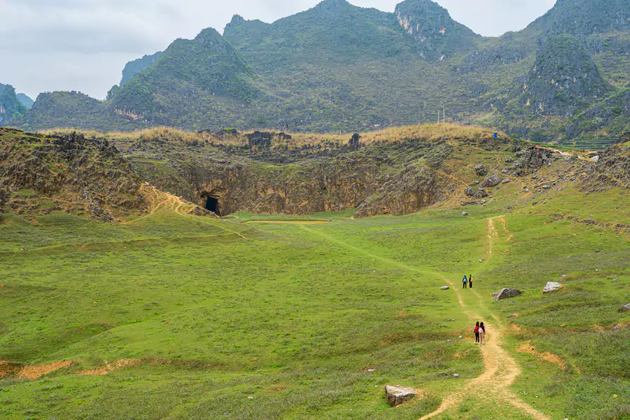 龙养天坑群 龙养天坑群