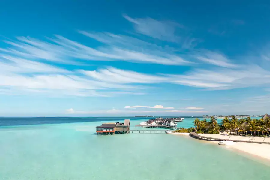 主岛与副岛通过木桥相连