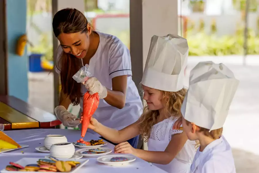 亲子家庭能享儿童全免与托管服务 亲子家庭能享儿童全免与托管服务