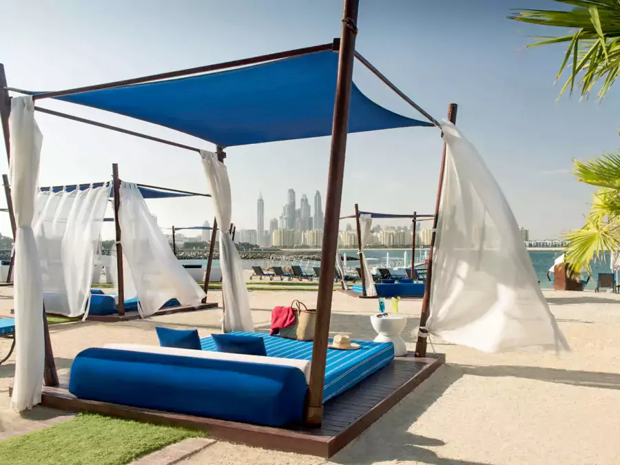 去沙滩排球场打一场球 去沙滩排球场打一场球