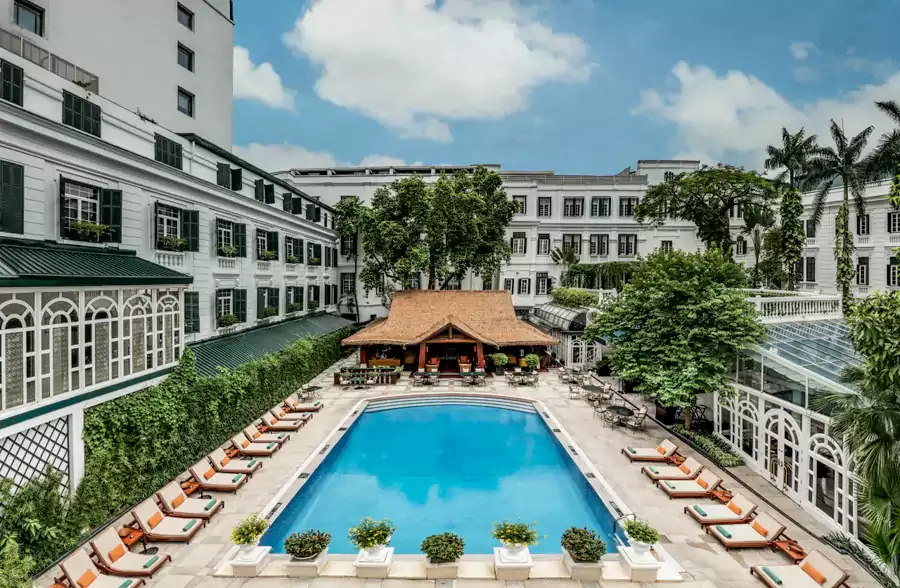 被清晰地分为历史翼与歌剧翼 被清晰地分为历史翼与歌剧翼