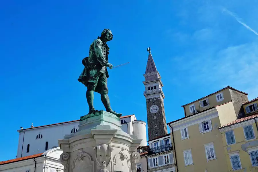 塔尔蒂尼铜像 塔尔蒂尼铜像