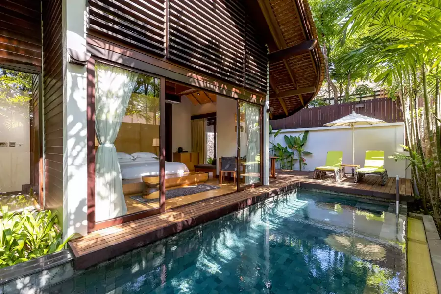 这里的建筑满是东南亚风情,清一色木质独栋别墅 这里的建筑满是东南亚风情,清一色木质独栋别墅