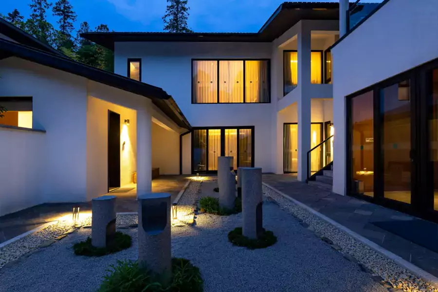 更有适合组团出行的超大合院 更有适合组团出行的超大合院