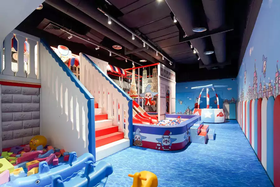 卡丁车、儿童游乐区一应俱全 卡丁车、儿童游乐区一应俱全