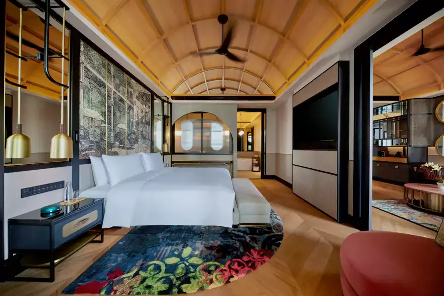 142 间宽敞客房与套房各具特色 142 间宽敞客房与套房各具特色