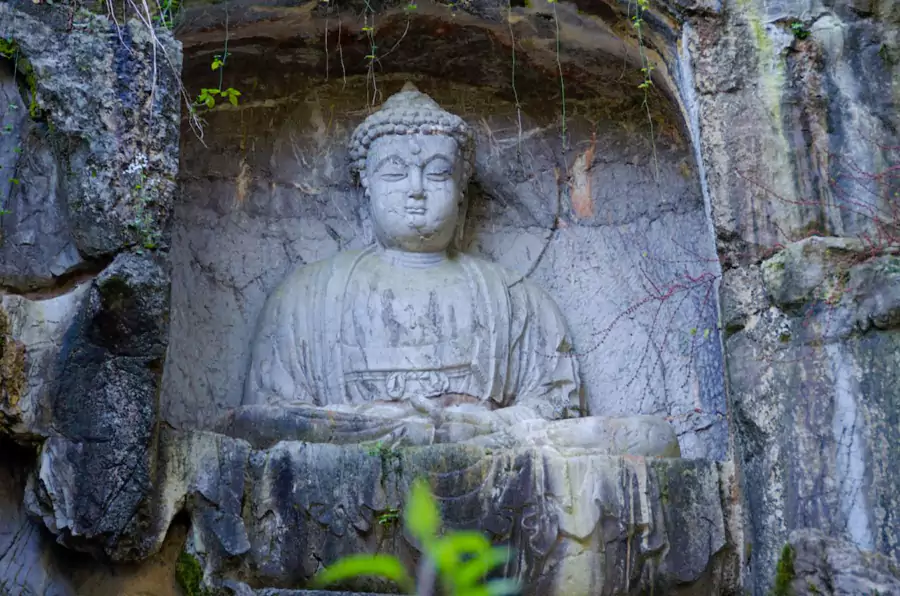 溪山处处皆可庐，最爱灵隐飞来峰