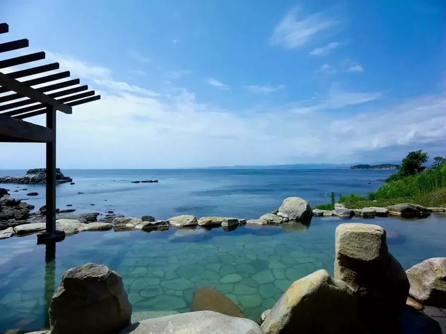 男女的裸泡大浴场 男女的裸泡大浴场