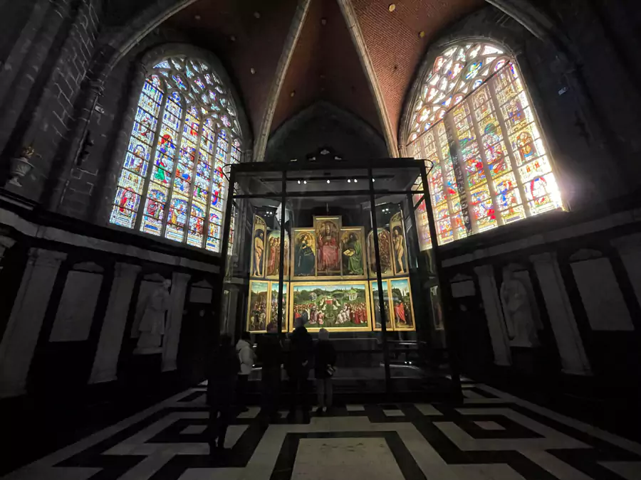 《神秘的羔羊》祭坛画 《神秘的羔羊》祭坛画