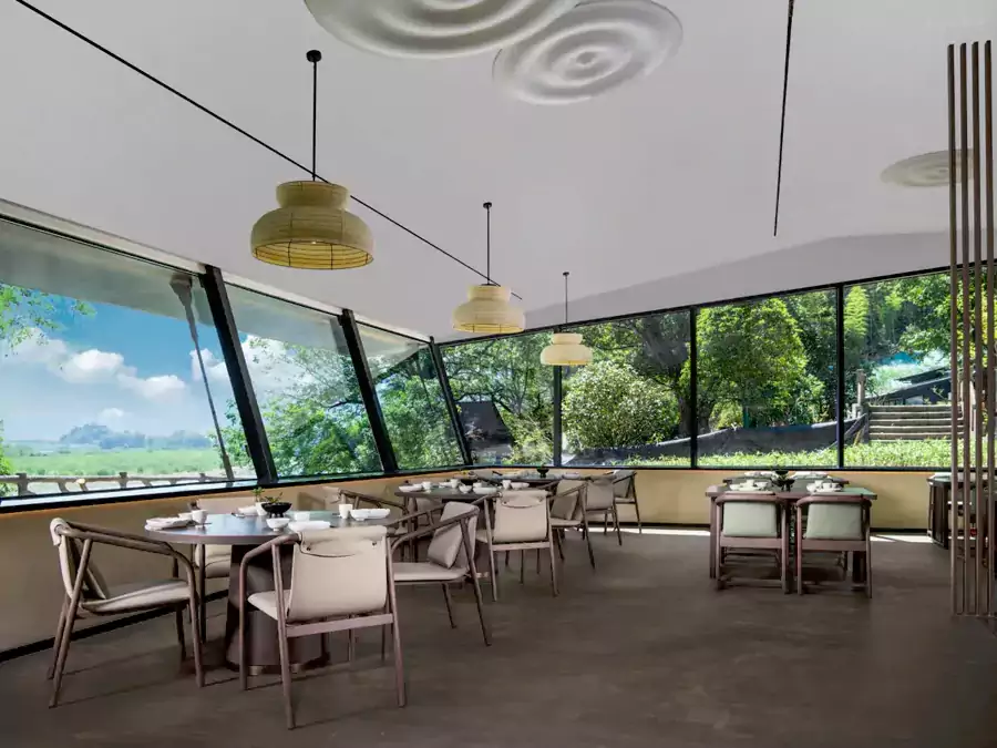 天目轩中餐厅依江而建,窗边座位可远眺江景与天空 天目轩中餐厅依江而建,窗边座位可远眺江景与天空