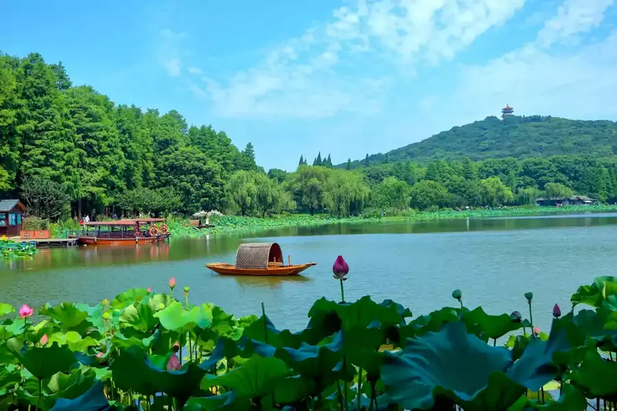 夏日的鼋头渚也别有韵味